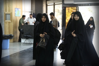 تدارک آخرین وداع؛ میزبانی دانشگاه علوم پزشکی ایران از دانشجویان سوگوار در مرکز همایش‌های رازی